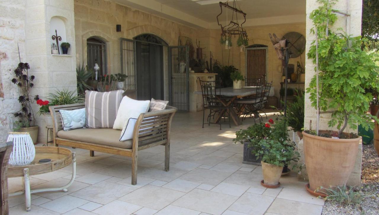 Casa Della Scrittrice Ostuni Exterior foto