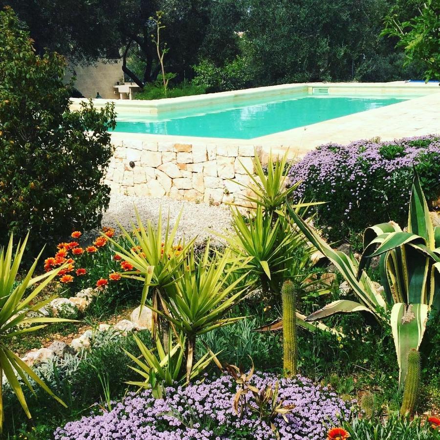 Casa Della Scrittrice Ostuni Exterior foto