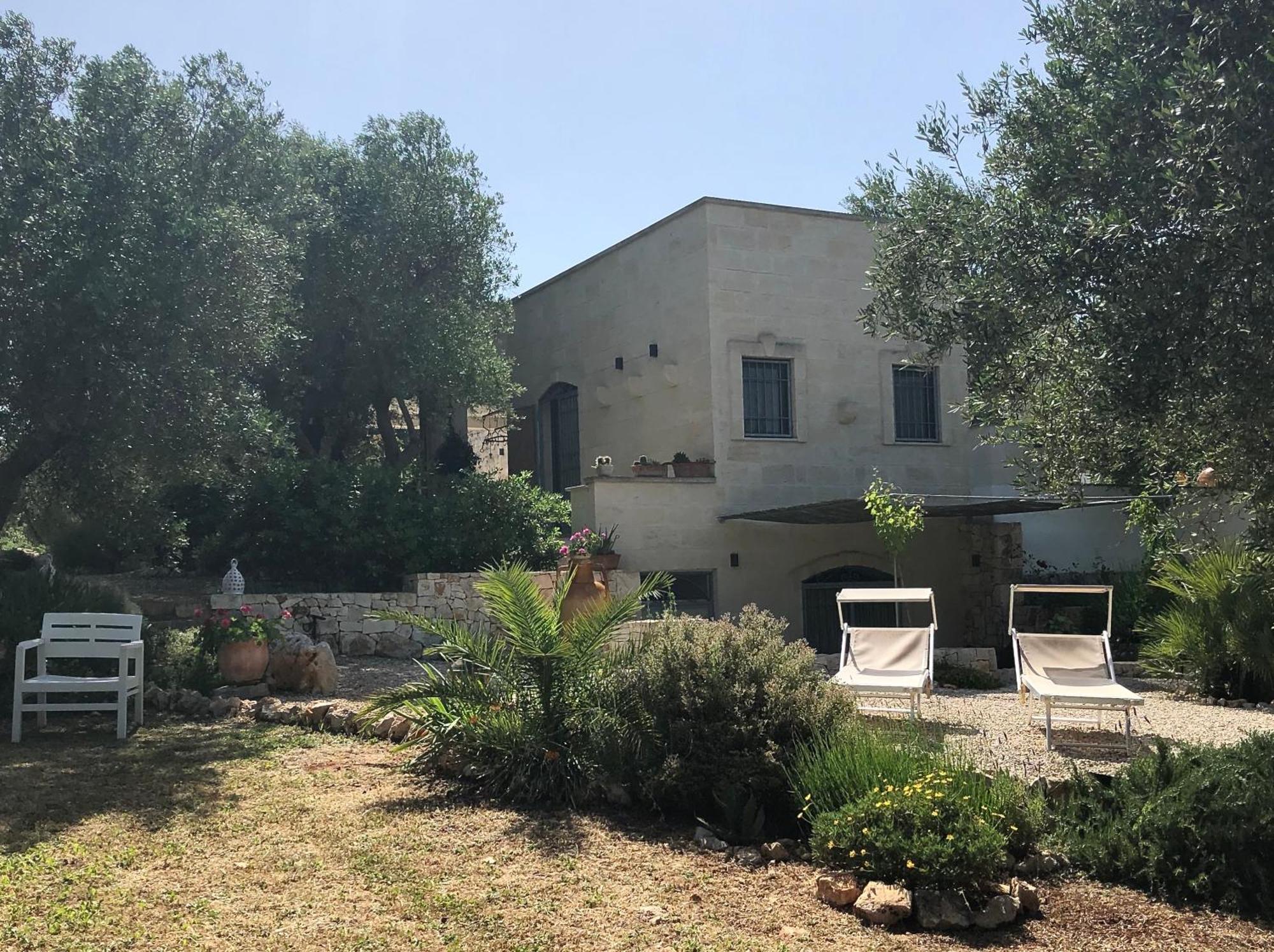 Casa Della Scrittrice Ostuni Exterior foto